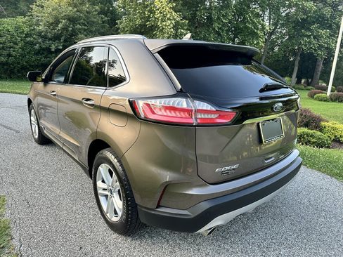Used 2019 Ford Edge SEL w/ Equipment Group 201A AWD/4WD image 8