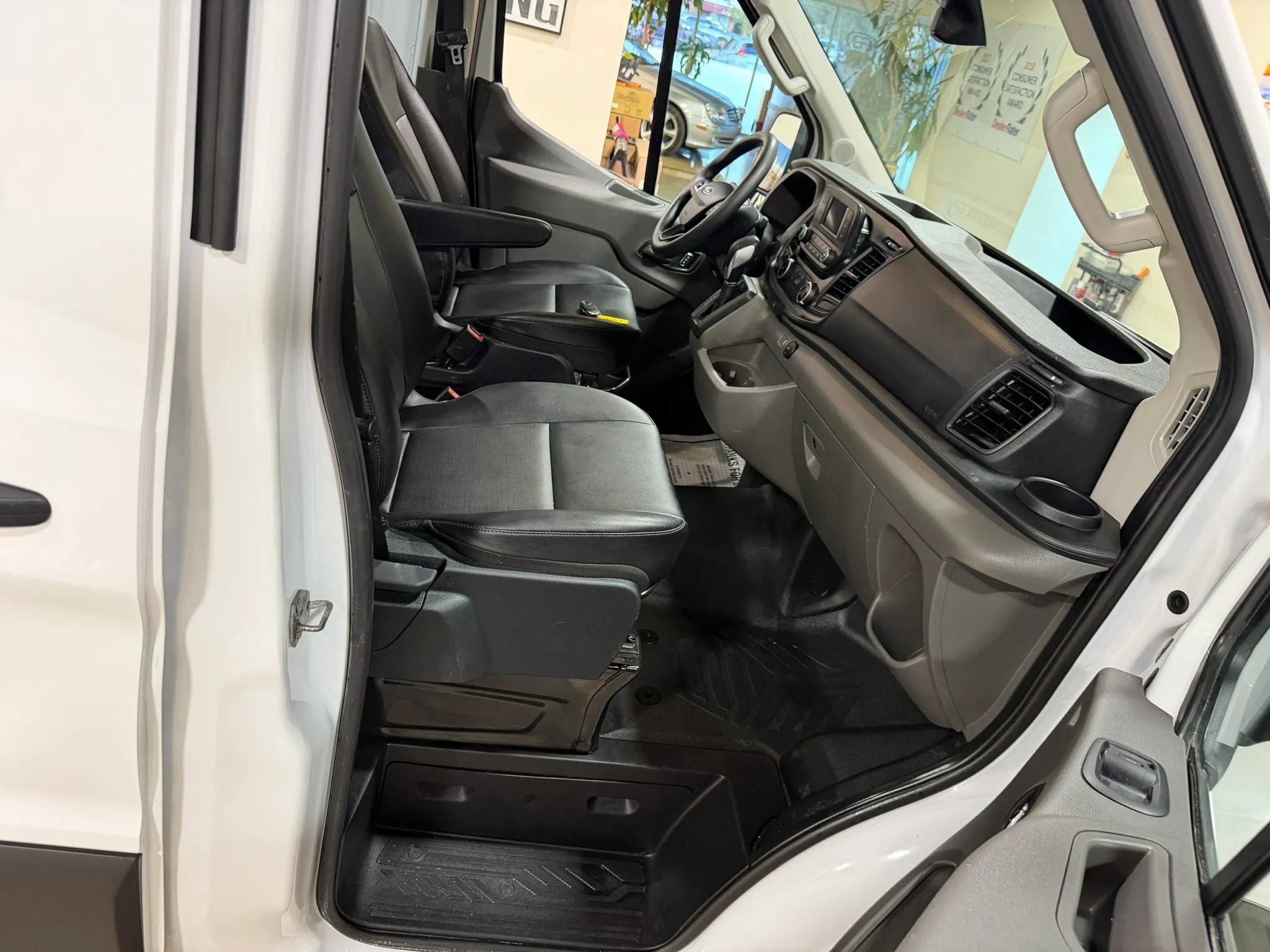 Used 2023 Ford Transit 350 Medium Roof AWD image 35