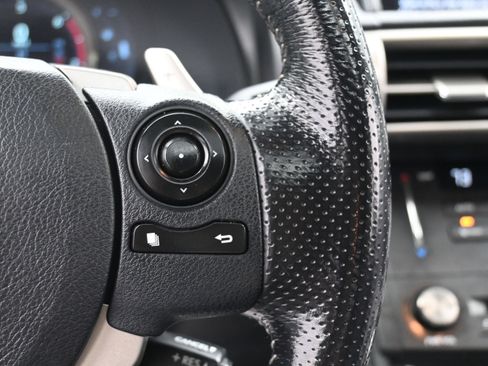 Used 2016 Lexus IS 200t RWD image 23