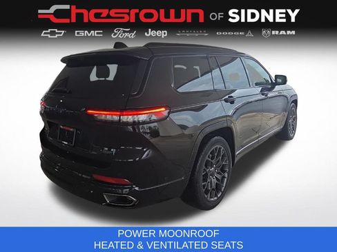 Used 2023 Jeep Grand Cherokee L Summit AWD/4WD image 5