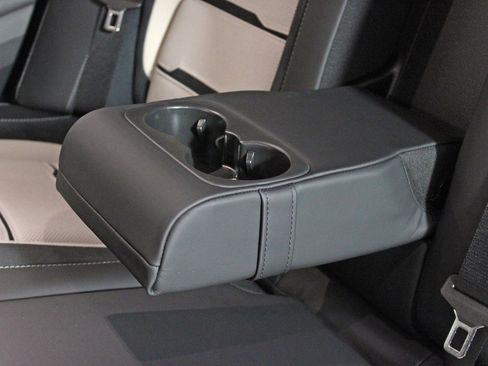 Certified 2026 Mercedes-Benz GLE 450 4MATIC image 30