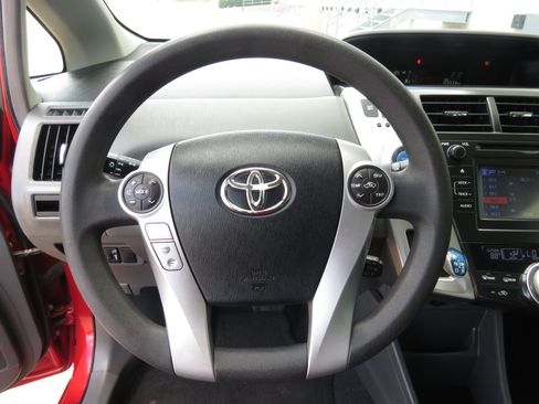 Used 2014 Toyota Prius V Two FWD image 12