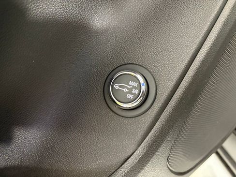 Used 2024 Chevrolet Blazer LT image 16