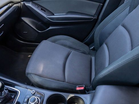 Used 2016 MAZDA MAZDA3 i Touring w/ Popular Equipment Package image 29