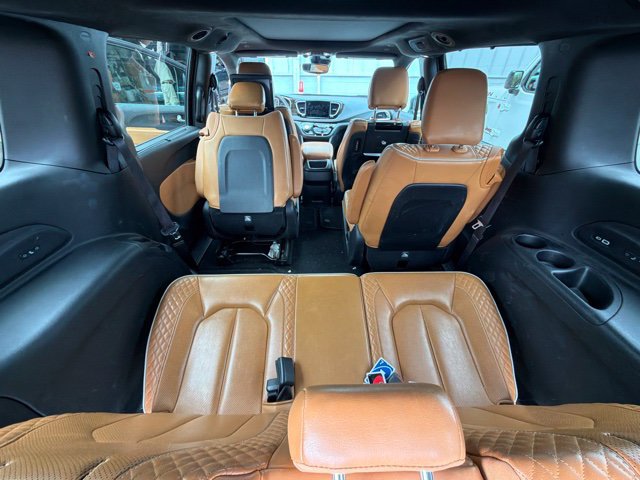 Used 2021 Chrysler Pacifica Pinnacle AWD/4WD image 18