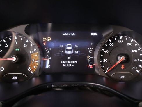Used 2025 Jeep Compass Sport AWD/4WD image 4