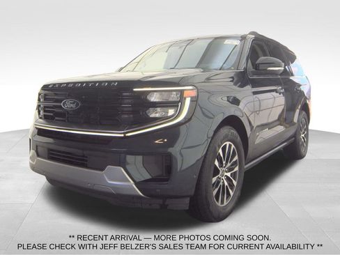 Used 2025 Ford Expedition Platinum AWD/4WD image 1