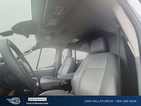 Used 2015 Ford Transit 250 130 Low Roof RWD image 16