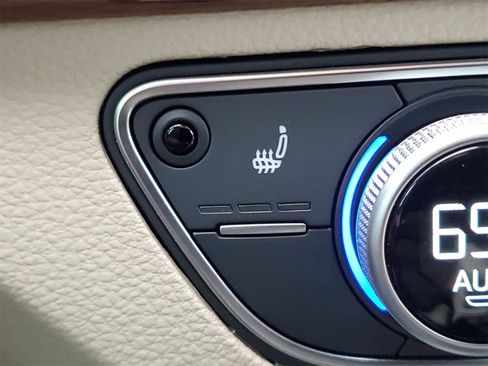 Used 2024 Audi Q5 2.0T Premium image 5