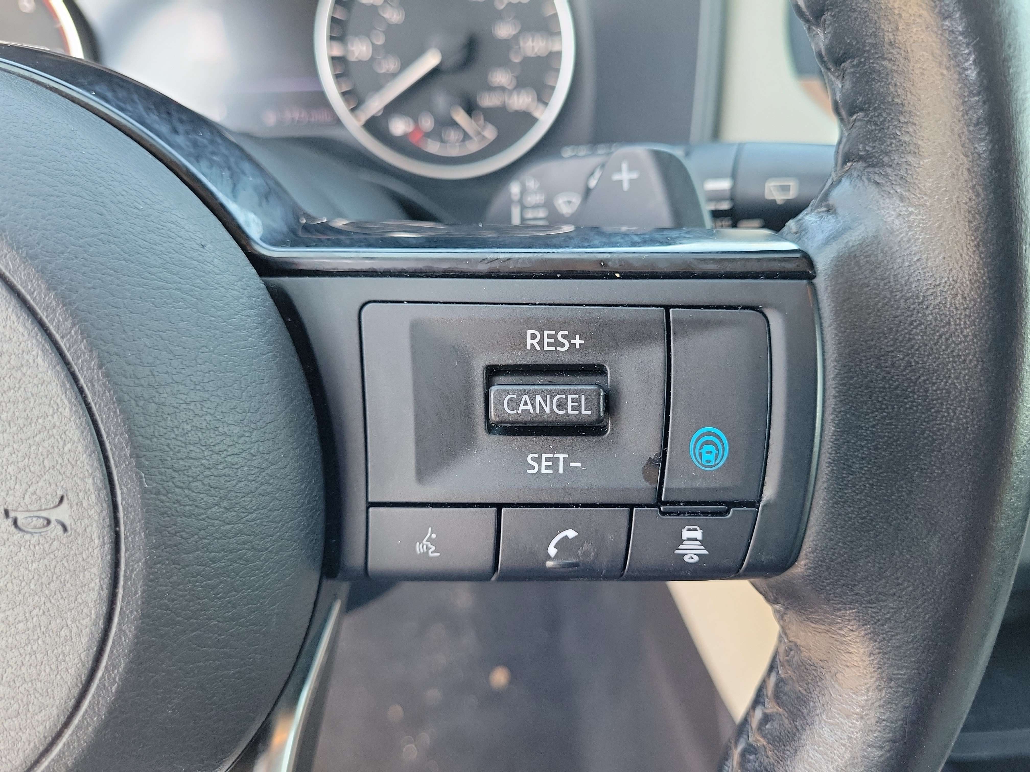 Certified 2023 Nissan Rogue SL w/ SL Premium Package FWD image 17
