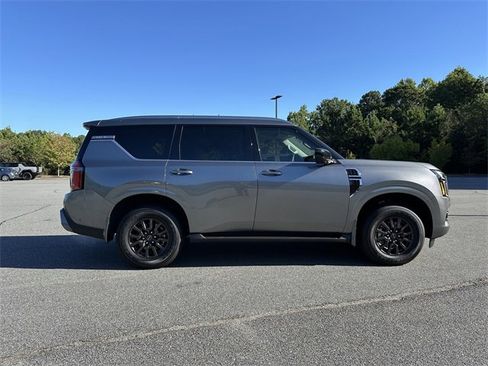 New 2025 Nissan Armada SV image 9