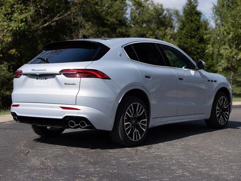 New 2025 Maserati Grecale GT image 9