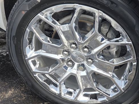 Used 2021 GMC Acadia Denali w/ Denali Technology Package image 19