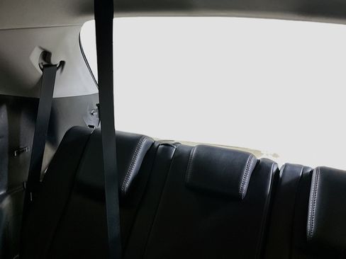Used 2017 Toyota Highlander XLE FWD image 30