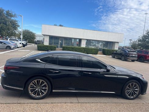Used 2021 Lexus LS 500 w/ Accessory Package (Z2) image 17