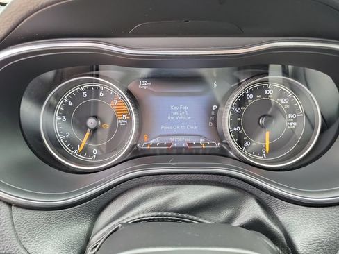 Used 2020 Jeep Cherokee Limited AWD/4WD image 10