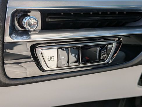 Used 2024 Cadillac Lyriq Sport RWD image 17