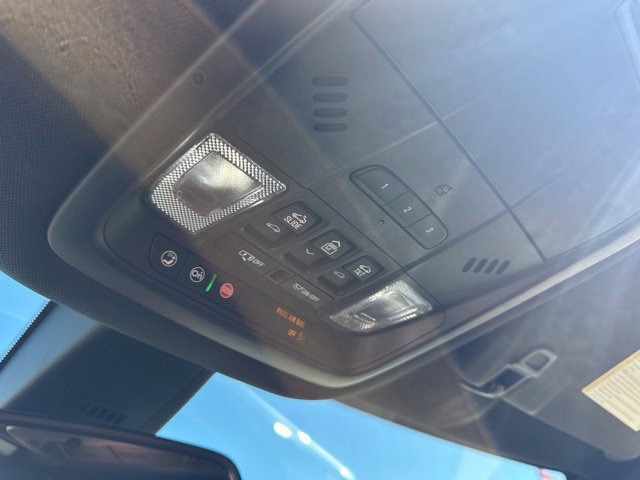 Used 2023 Buick Enclave Essence w/ Experience Buick Package AWD/4WD image 36