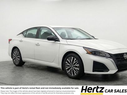 Used 2025 Nissan Altima 2.5 SV