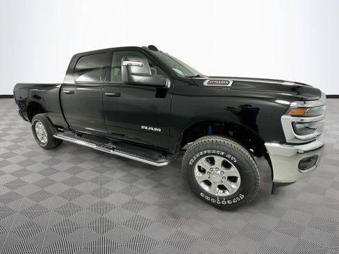 New 2026 RAM 2500 Big Horn AWD/4WD image 3