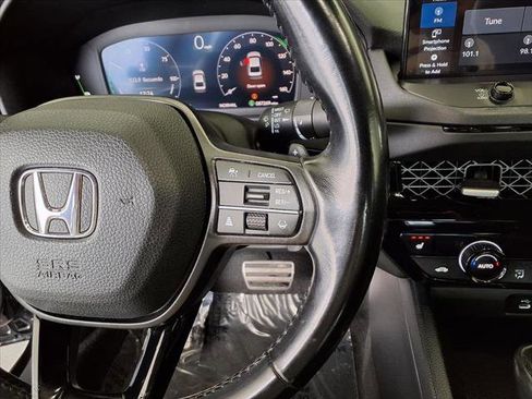 Used 2023 Honda Accord Sport image 17