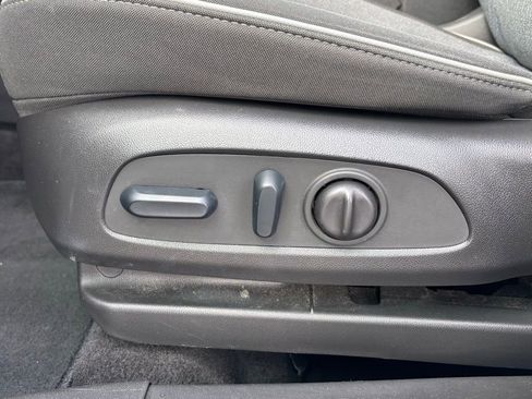 Used 2023 Chevrolet TrailBlazer LT w/ Convenience Package image 16