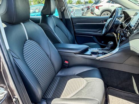 Used 2023 Toyota Camry SE w/ Blackout Package (TMS) FWD image 15