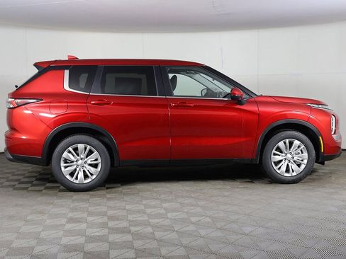 New 2026 Mitsubishi Outlander ES AWD/4WD image 18