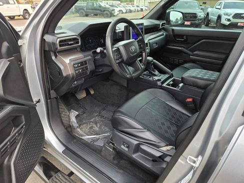 Used 2024 Toyota Tacoma SR5 AWD/4WD image 21