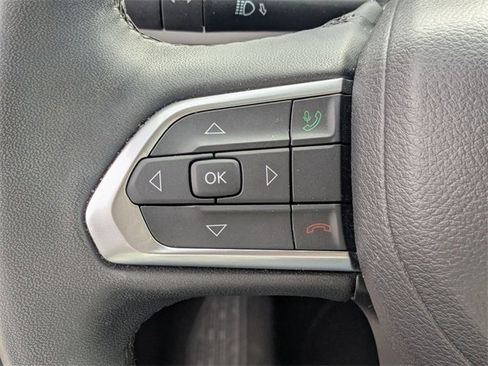 Used 2024 Jeep Compass Limited image 17