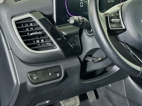 Used 2025 Kia Seltos S image 17