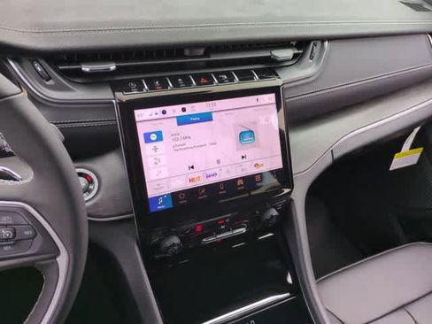 New 2025 Jeep Grand Cherokee L Limited w/ Black Appearance Package image 28