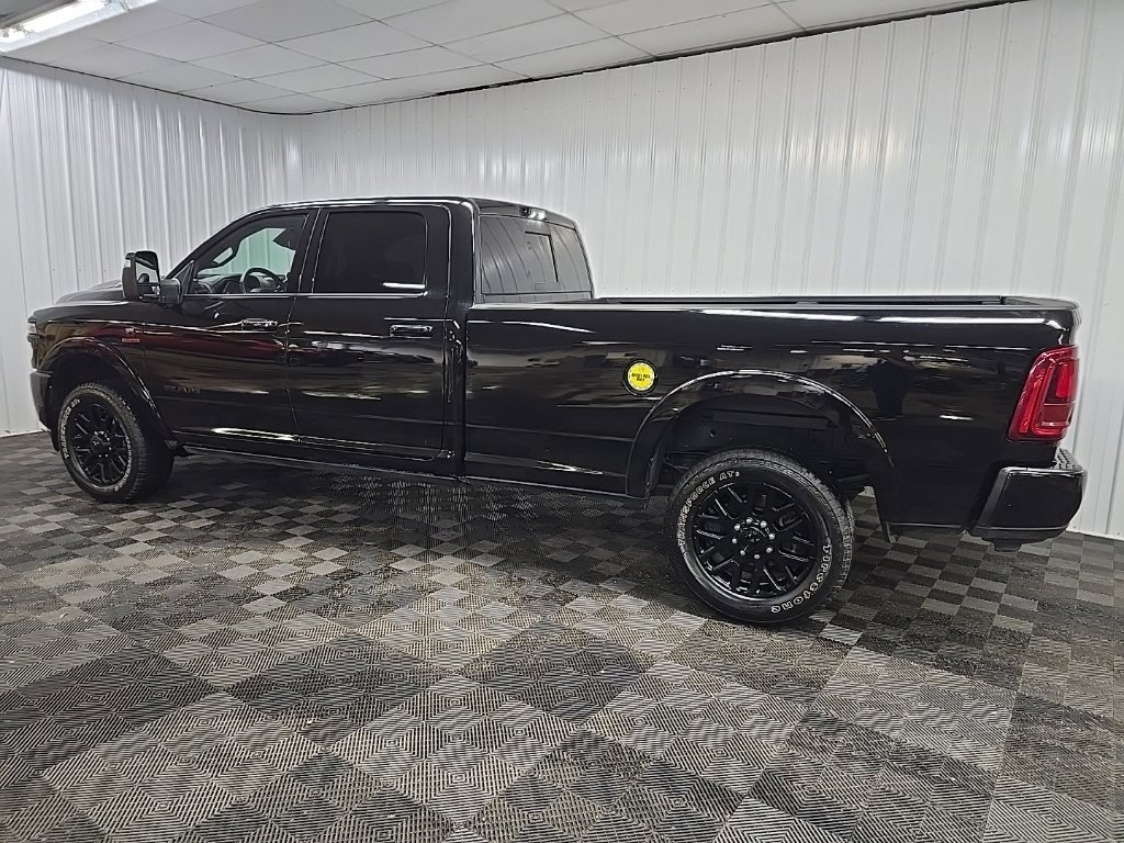 Used 2025 RAM 3500 Limited AWD/4WD image 4