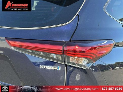 Used 2023 Toyota Highlander Limited image 14