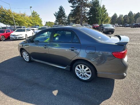 Used 2010 Toyota Corolla S image 5