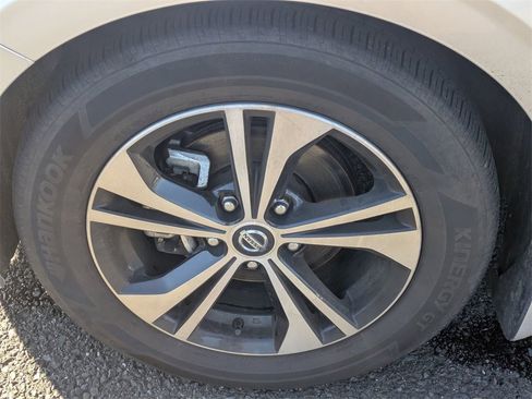 Used 2022 Nissan Sentra SV image 7