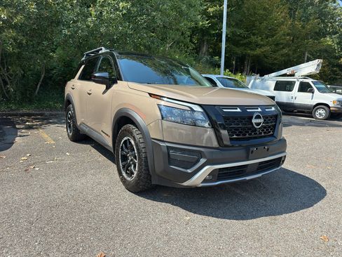 Certified 2023 Nissan Pathfinder Rock Creek image 22