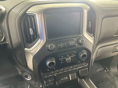 Certified 2020 Chevrolet Silverado 1500 RST image 12