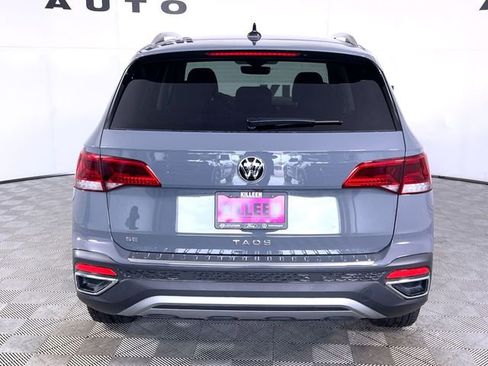 Used 2024 Volkswagen Taos SE image 6