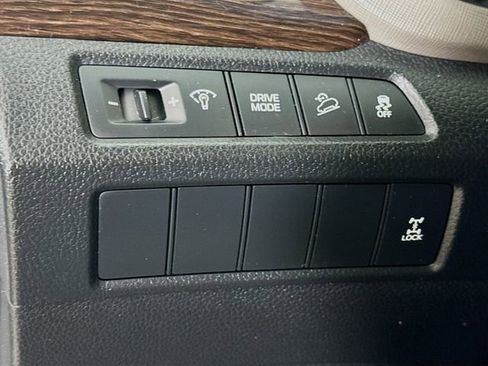 Used 2017 Hyundai Santa Fe Sport AWD/4WD image 10