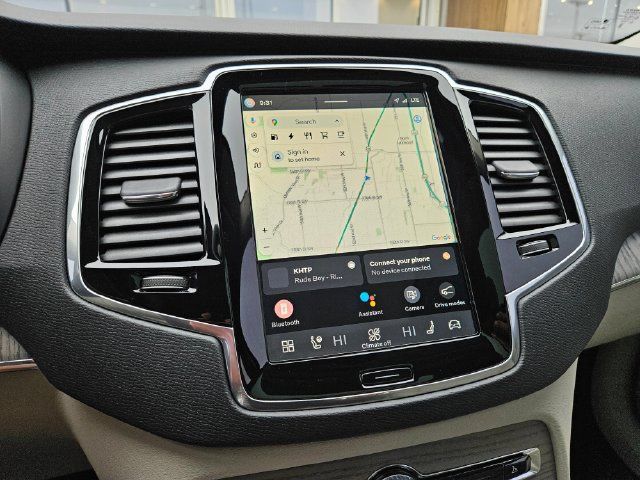 Certified 2025 Volvo XC90 T8 Plus w/ Protection Package Premier AWD/4WD image 31