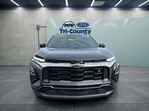 Used 2026 Chevrolet Equinox ACTIV image 3