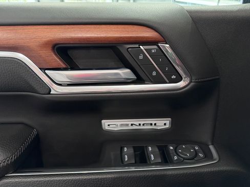 Certified 2022 GMC Sierra 1500 Denali w/ Denali Reserve Package image 26