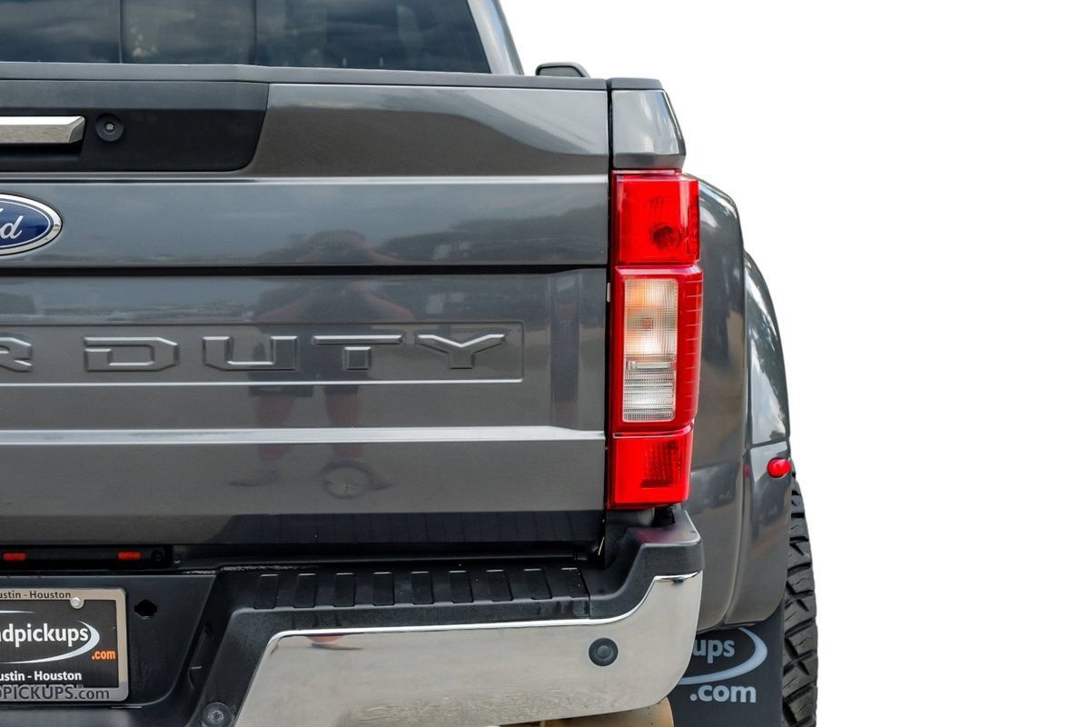 Used 2020 Ford F350 Lariat w/ Chrome Package AWD/4WD image 52