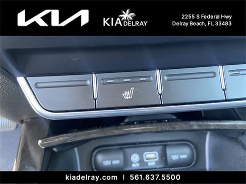 Used 2017 Kia Sorento EX image 21