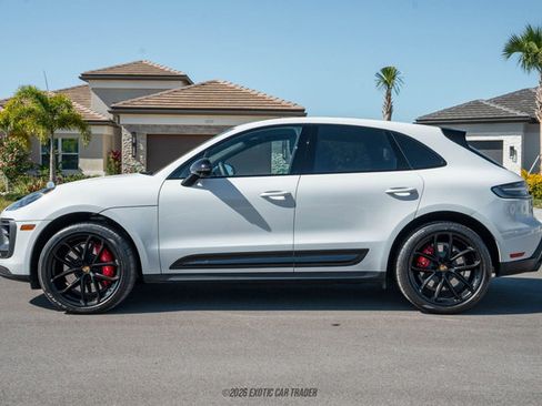 Used 2024 Porsche Macan GTS image 3