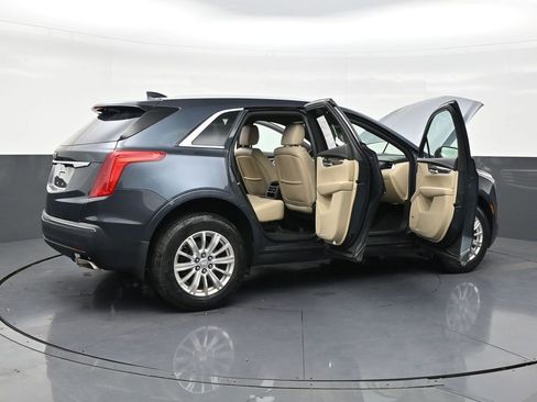 Used 2019 Cadillac XT5 FWD image 29
