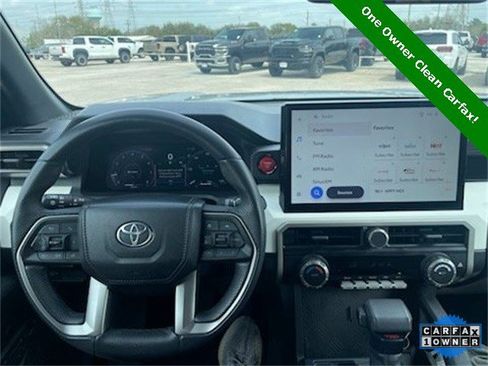 Used 2024 Toyota Tacoma TRD Off-Road image 9