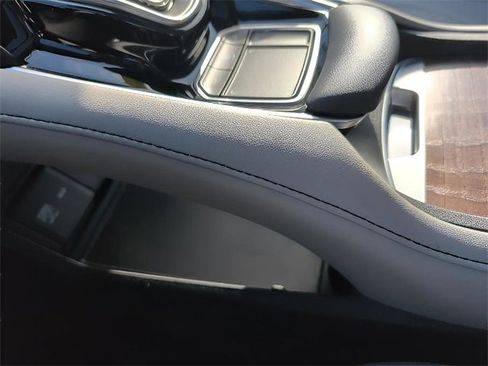 Used 2019 Acura RDX FWD w/ Advance Package image 17