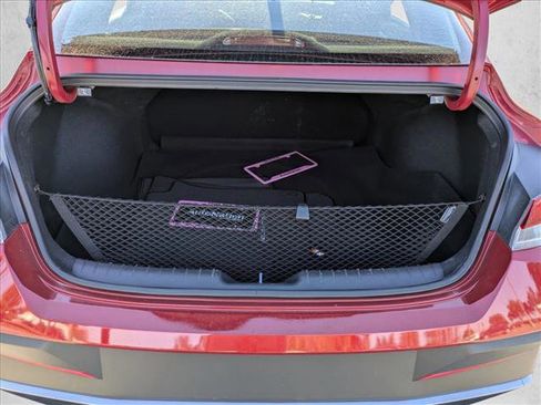 Used 2024 Hyundai Elantra SEL image 6